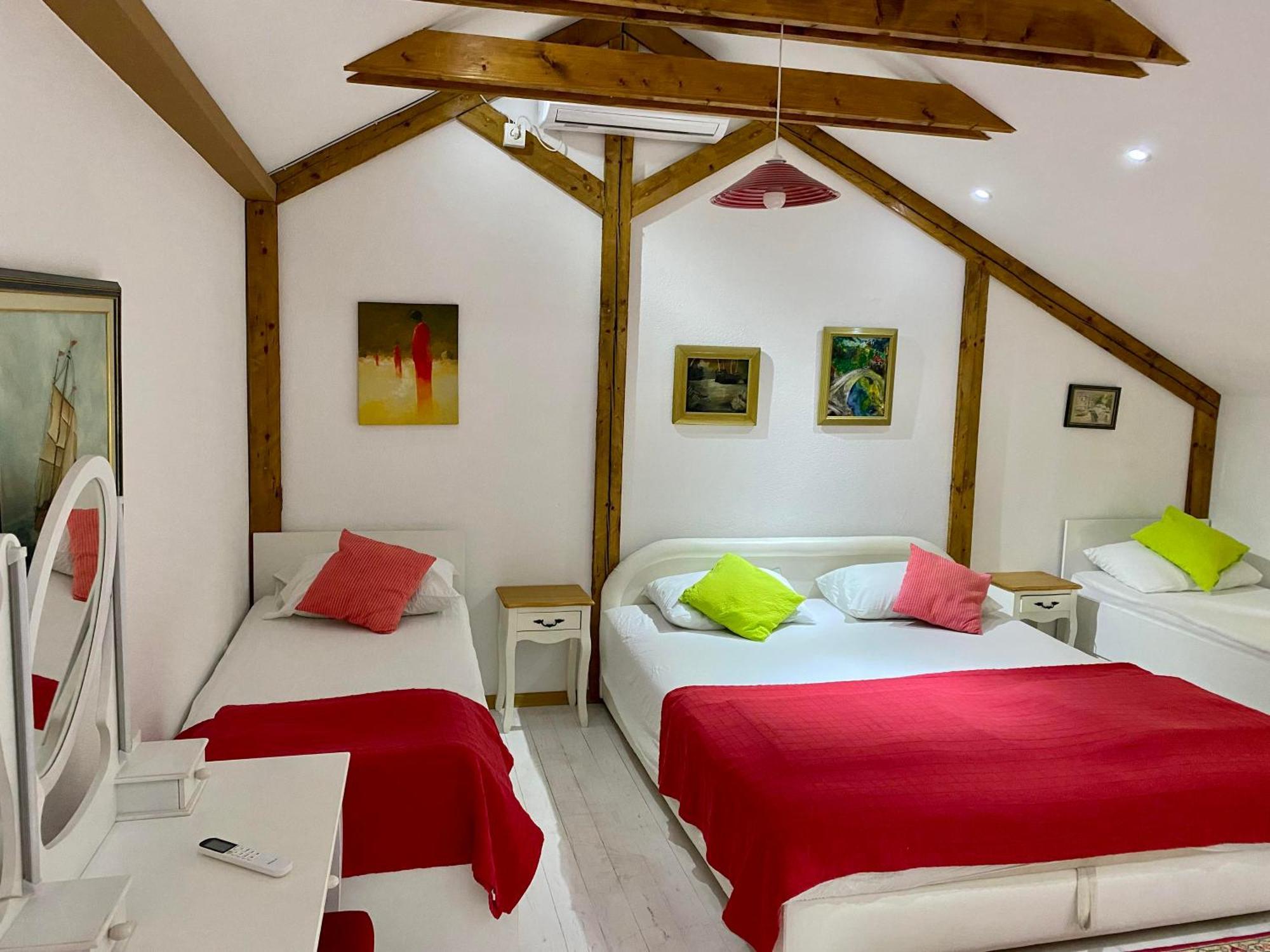 Silent Village Villa With Swimming Pool Μόσταρ Εξωτερικό φωτογραφία